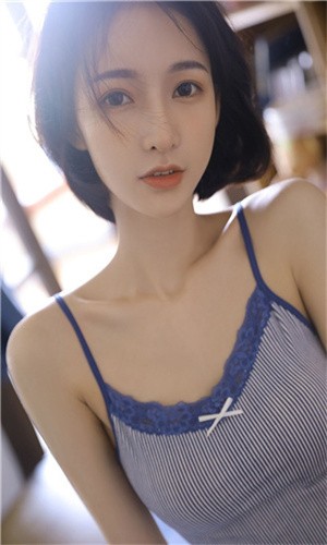 草莓直播在线观看免费播放高清视频